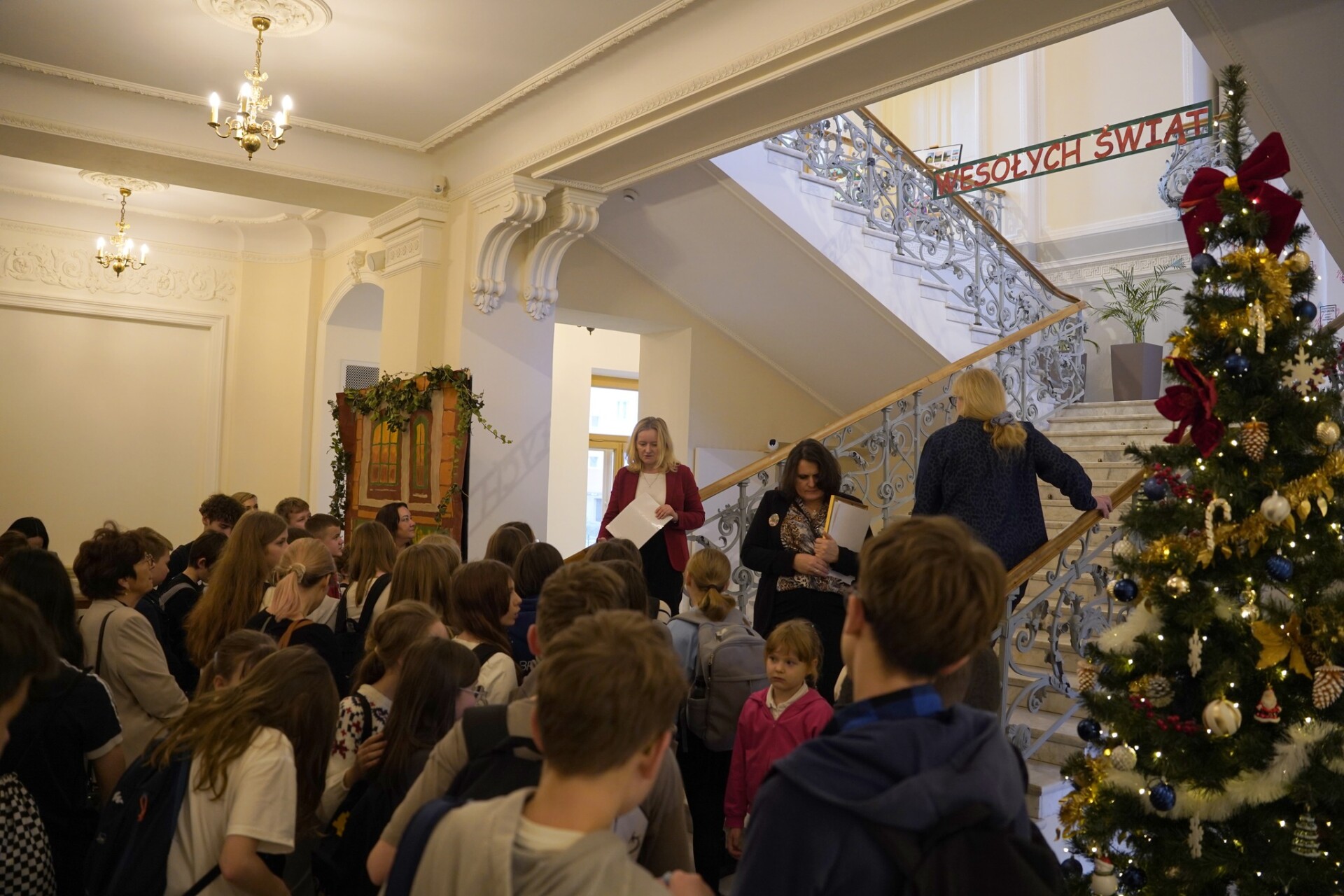 597850486_122227353788118985_8414872228271124123_n