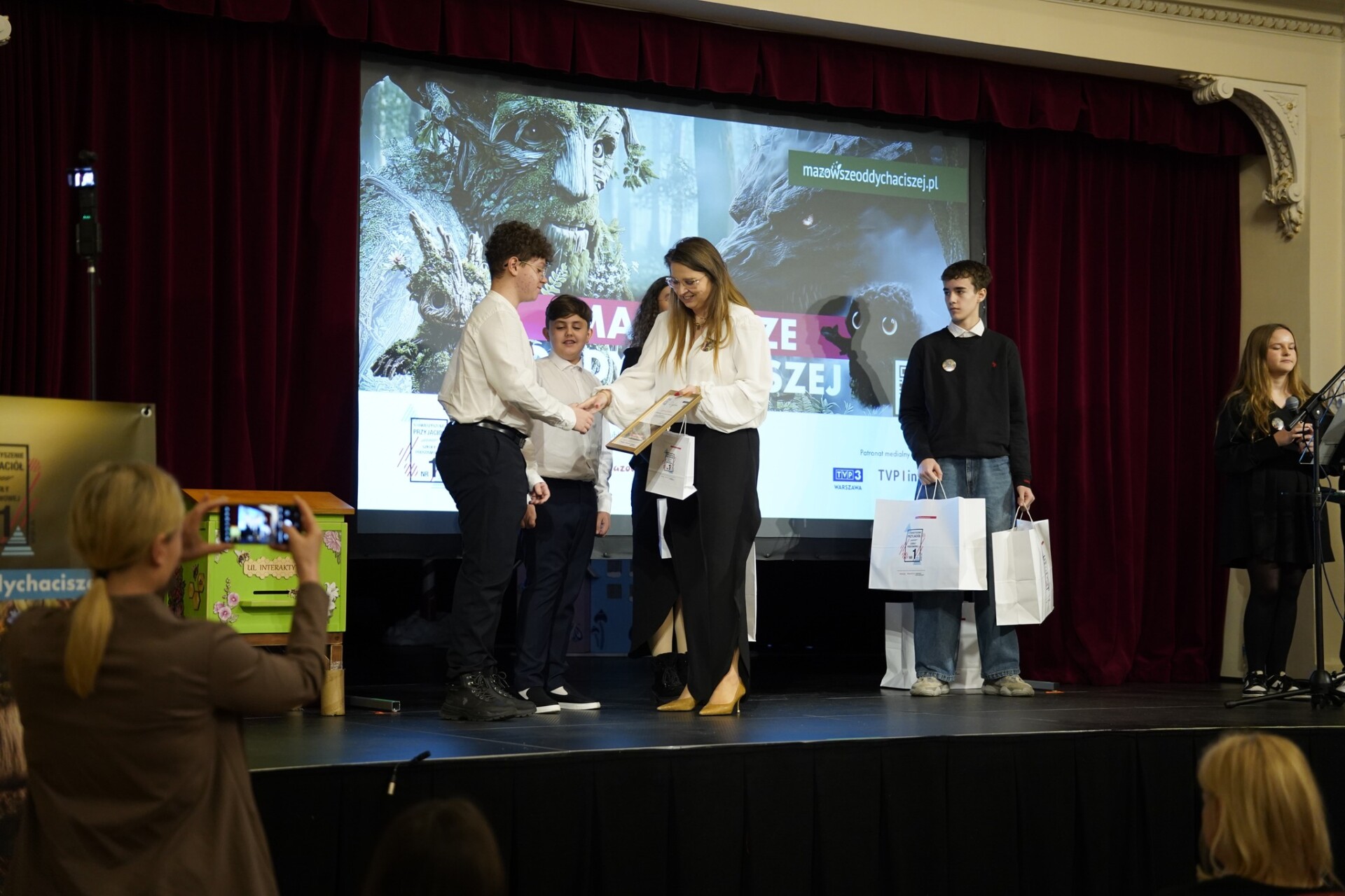 597899774_122227352438118985_2897793615058612443_n